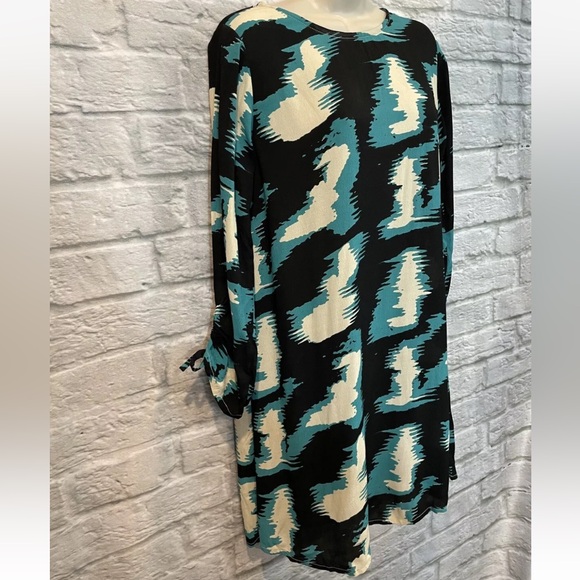 NWT Bel Kazan Women's Aries Shift Dress In Oasis Wind Abstract Print Sz Small - Picture 2 of 7